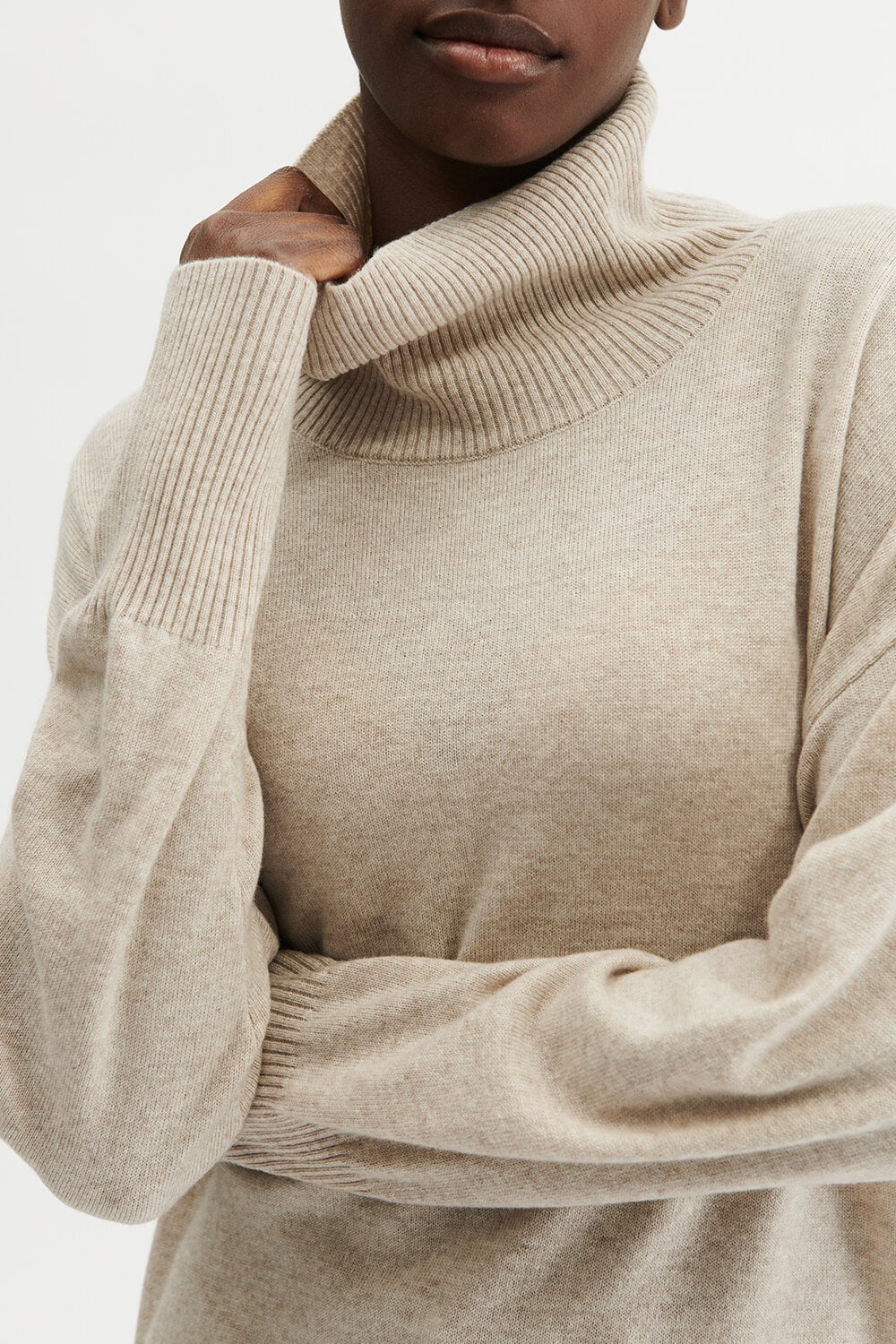 7704_Beige_Melange_Eden_Turtleneck_014-(1)