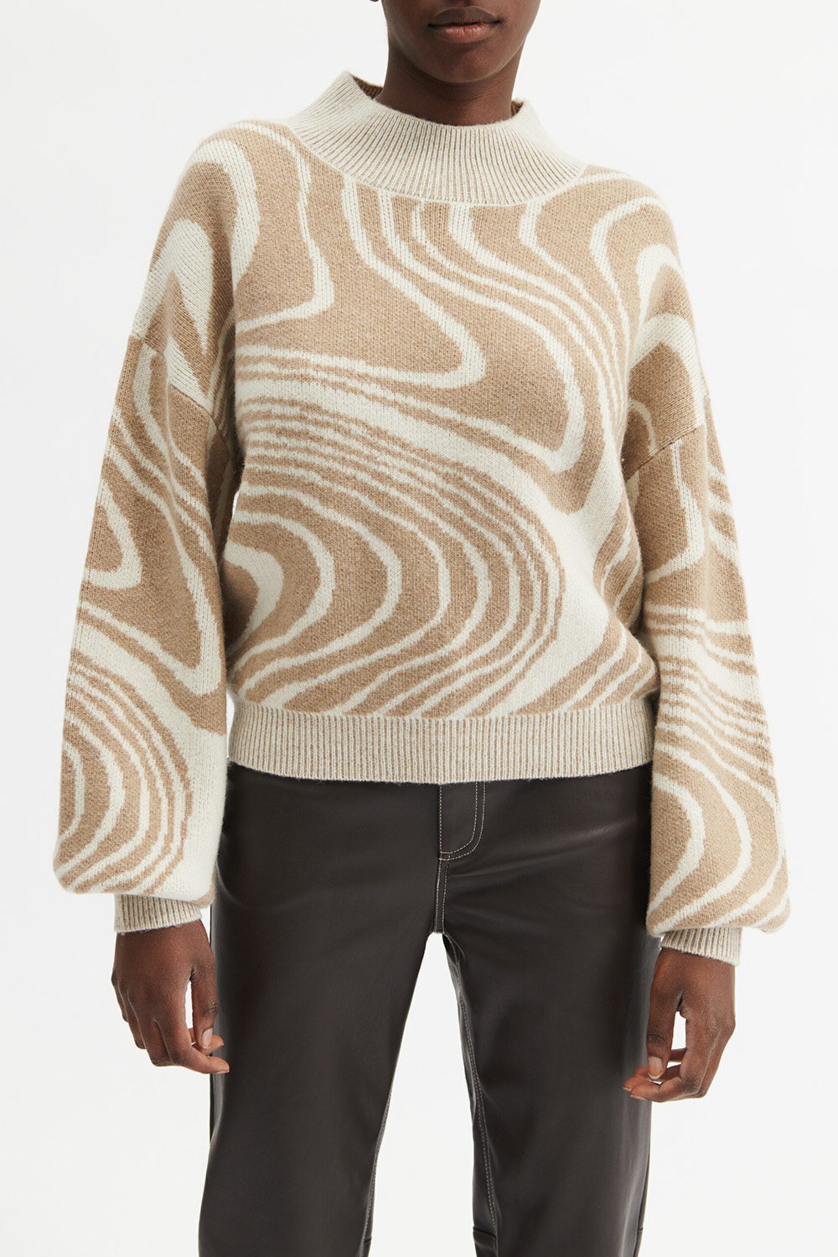 7783_Beige_Sawyer_Sweater_072-(3)