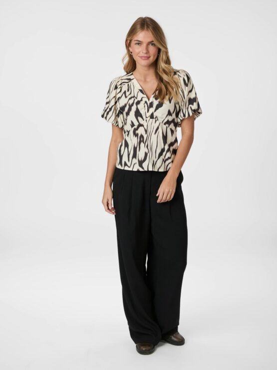 Neo Noir Irina Graphic Zag Blouse - Bild 5