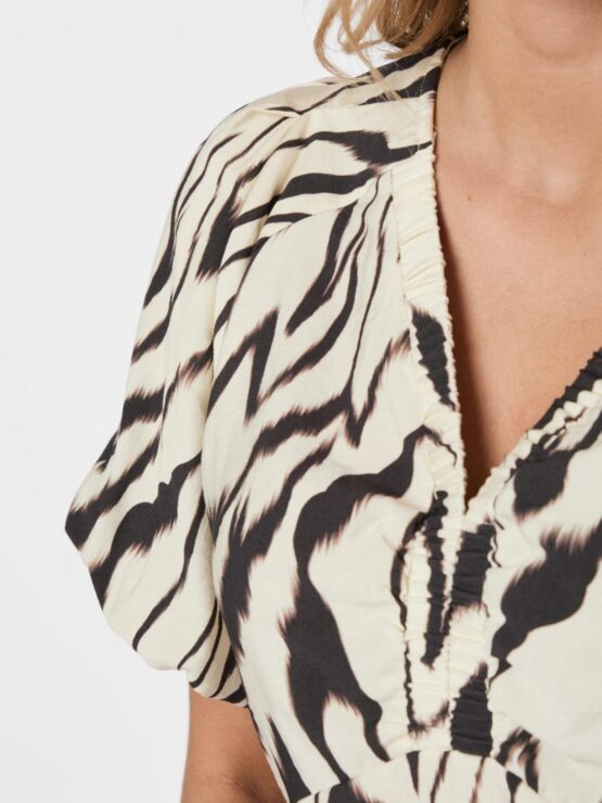 Neo Noir Irina Graphic Zag Blouse - Bild 4